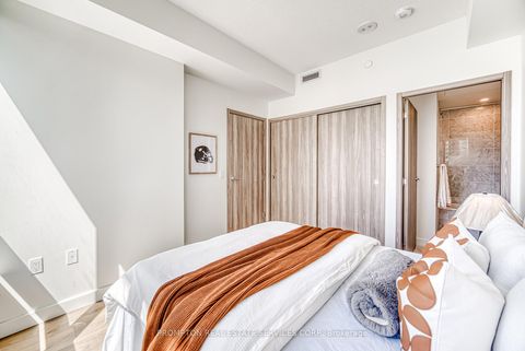 Photo 21 at 609 - 95 Mcmahon Drive, Bayview Village, Toronto