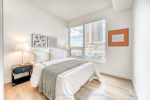 Photo 24 at 609 - 95 Mcmahon Drive, Bayview Village, Toronto