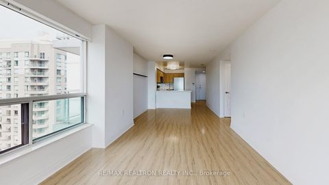 Photo 15 at 2007 - 21 Hillcrest Avenue, Willowdale East, Toronto