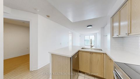 Photo 17 at 2007 - 21 Hillcrest Avenue, Willowdale East, Toronto