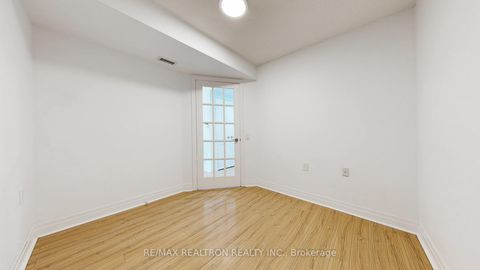 Photo 23 at 2007 - 21 Hillcrest Avenue, Willowdale East, Toronto