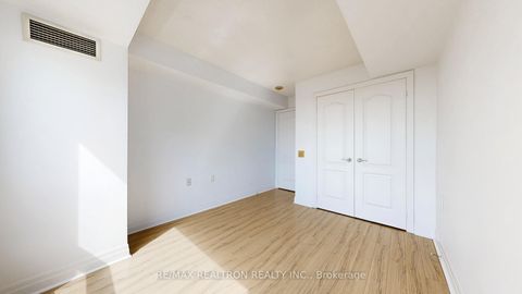 Photo 26 at 2007 - 21 Hillcrest Avenue, Willowdale East, Toronto