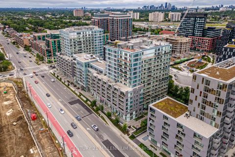 Photo 1 at 513 - 565 Wilson Avenue, Clanton Park, Toronto