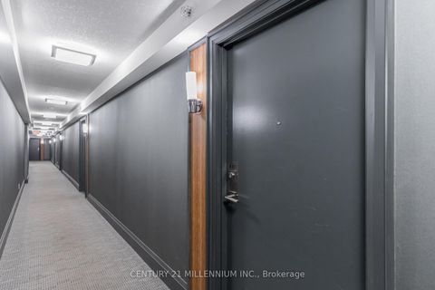Photo 10 at 513 - 565 Wilson Avenue, Clanton Park, Toronto