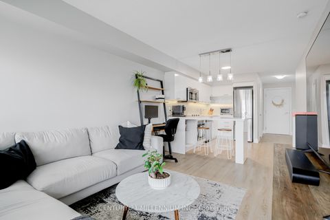 Photo 23 at 513 - 565 Wilson Avenue, Clanton Park, Toronto
