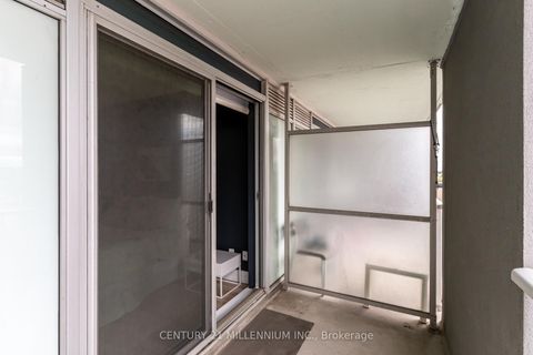 Photo 34 at 513 - 565 Wilson Avenue, Clanton Park, Toronto