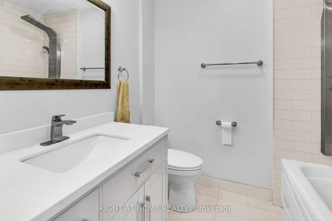 Photo 17 at 13 - 2716 St Clair Avenue E, Parkview, Toronto