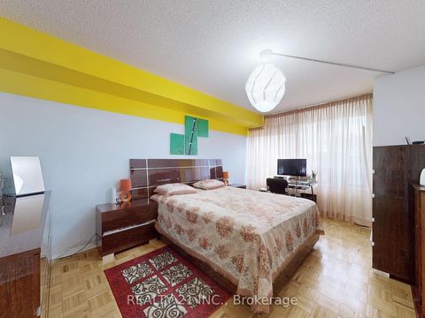 Photo 15 at 488 - 1 Greystone Walk Drive, Kennedy Park, Toronto