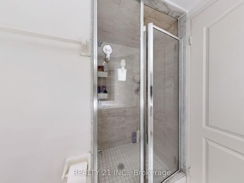 Photo 24 at 488 - 1 Greystone Walk Drive, Kennedy Park, Toronto