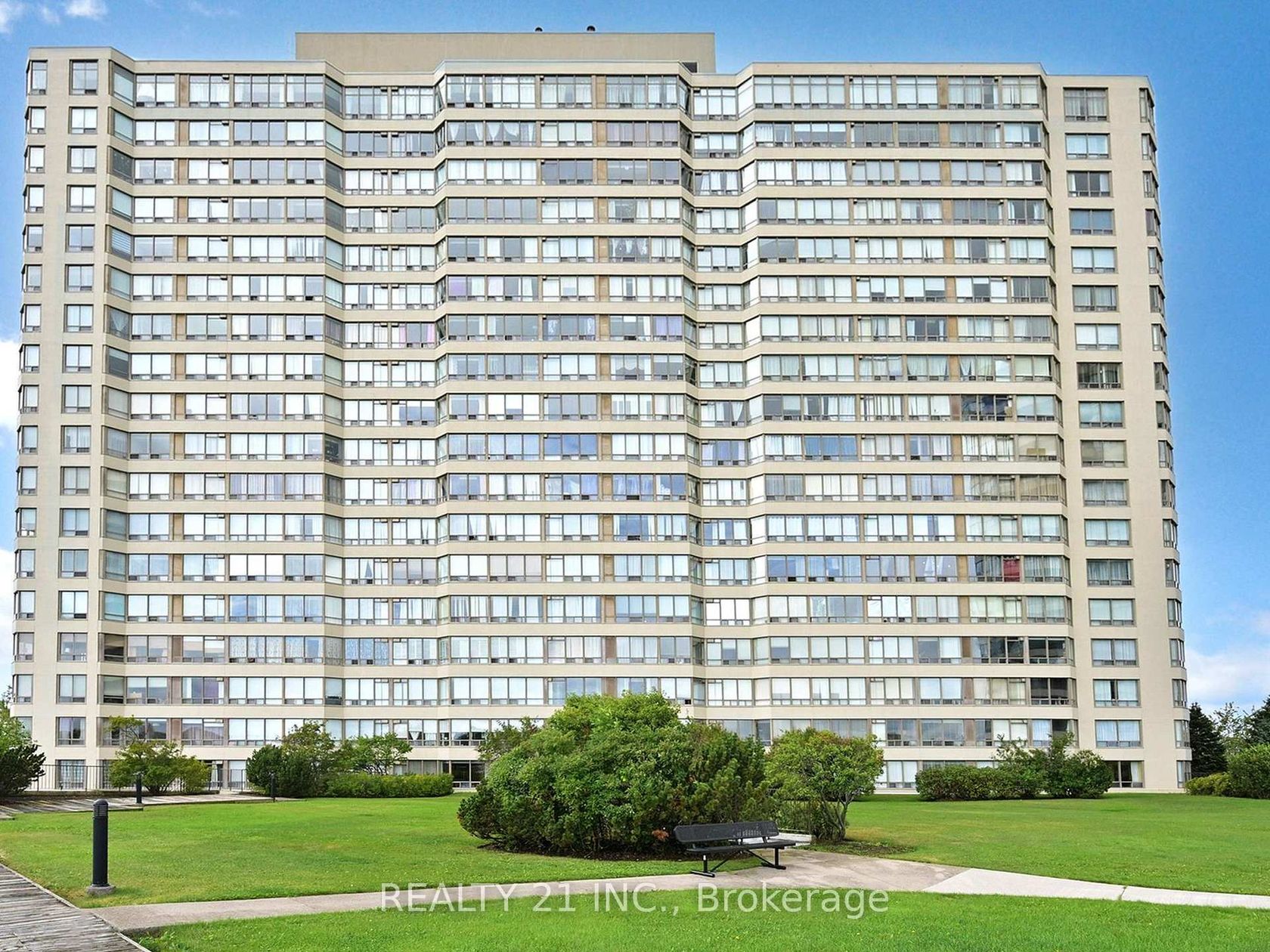 488 - 1 Greystone Walk Drive, Kennedy Park, Toronto 