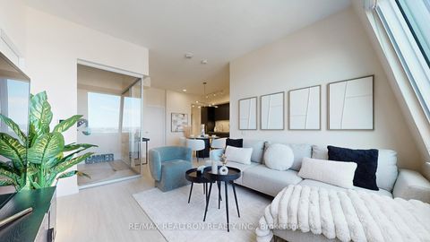Photo 6 at 5808 - 8 Wellesley Street W, Bay Street Corridor, Toronto