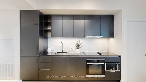 Photo 8 at 5808 - 8 Wellesley Street W, Bay Street Corridor, Toronto