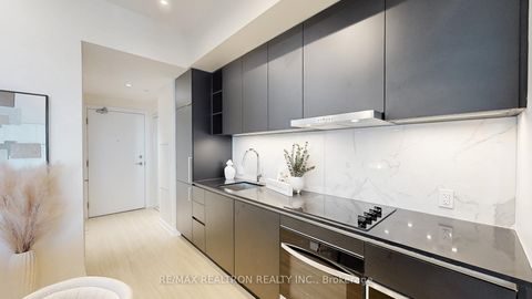 Photo 9 at 5808 - 8 Wellesley Street W, Bay Street Corridor, Toronto