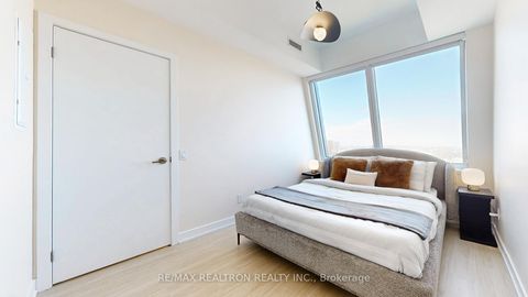 Photo 17 at 5808 - 8 Wellesley Street W, Bay Street Corridor, Toronto