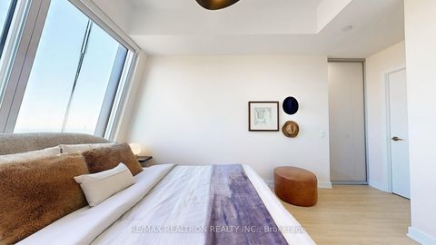 Photo 18 at 5808 - 8 Wellesley Street W, Bay Street Corridor, Toronto