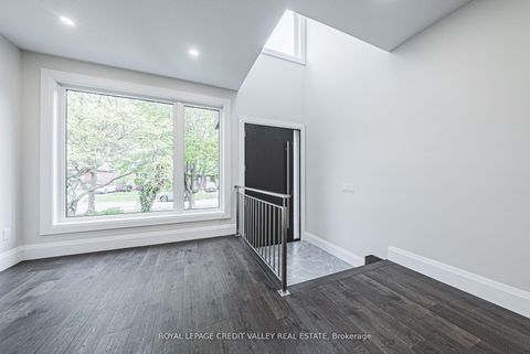 Photo 4 at 18 Bellman Avenue, Alderwood, Toronto