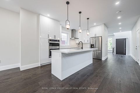 Photo 14 at 18 Bellman Avenue, Alderwood, Toronto