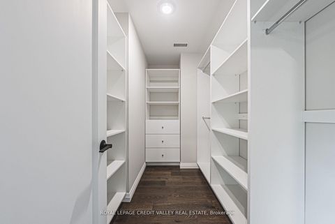Photo 28 at 18 Bellman Avenue, Alderwood, Toronto