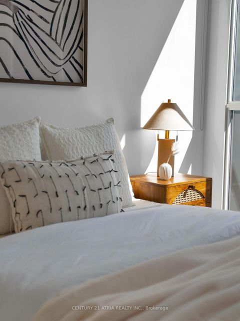Photo 11 at 609 - 23 Sheppard Avenue E, Willowdale East, Toronto
