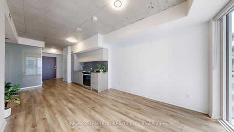 Photo 12 at 611 - 45 Baseball Place, South Riverdale, Toronto