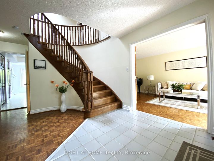 Photo 3 at 26 Leighland Drive, Unionville, Markham