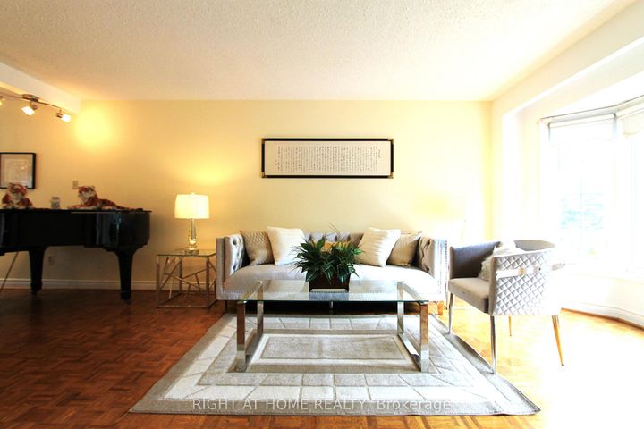 Photo 4 at 26 Leighland Drive, Unionville, Markham