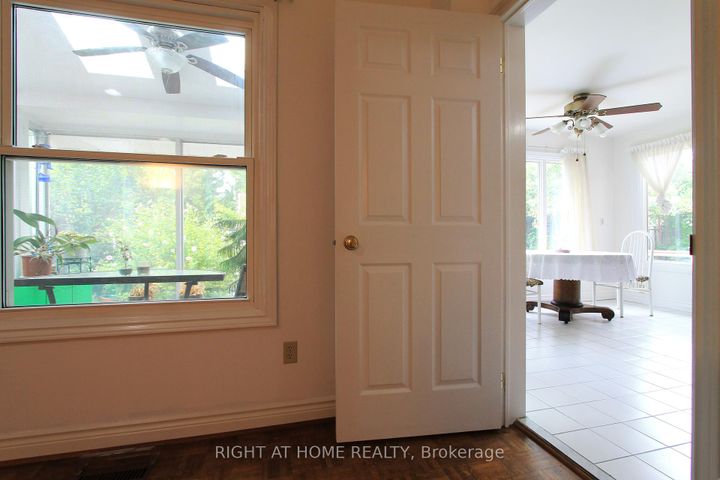 Photo 13 at 26 Leighland Drive, Unionville, Markham