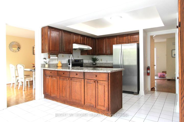 Photo 18 at 26 Leighland Drive, Unionville, Markham