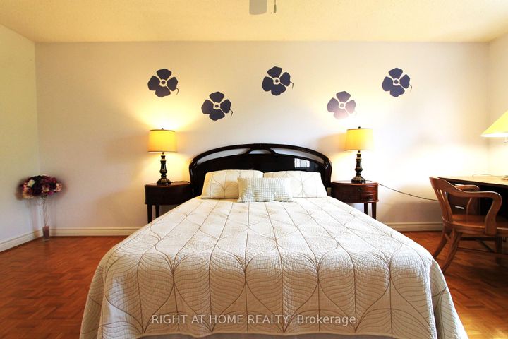 Photo 26 at 26 Leighland Drive, Unionville, Markham