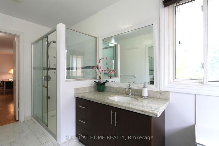 Photo 30 at 26 Leighland Drive, Unionville, Markham