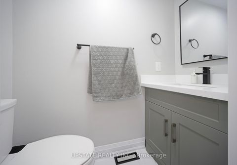 Photo 6 at 173 Monte Carlo Drive, Sonoma Heights, Vaughan