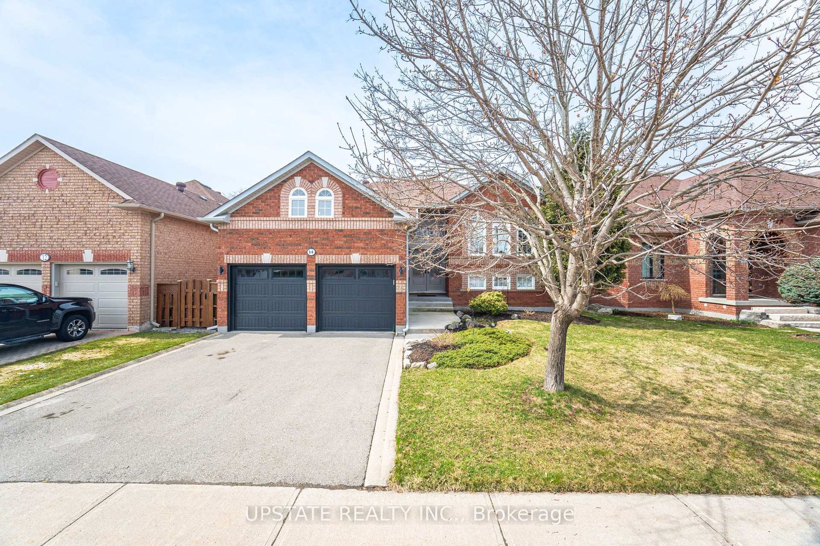 14 Kirkwood Crescent, Rural Caledon, Caledon by Loree Meneguzzi Real Estate 14 Kirkwood Crescent, Rural Caledon, Caledon