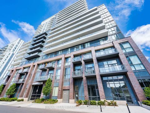 Photo 1 at 1120 - 38 Honeycrisp Crescent, Concord, Vaughan