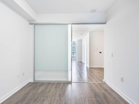 Photo 18 at 1120 - 38 Honeycrisp Crescent, Concord, Vaughan
