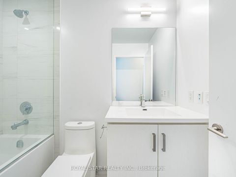 Photo 21 at 1120 - 38 Honeycrisp Crescent, Concord, Vaughan