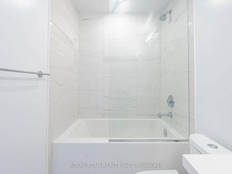 Photo 23 at 1120 - 38 Honeycrisp Crescent, Concord, Vaughan