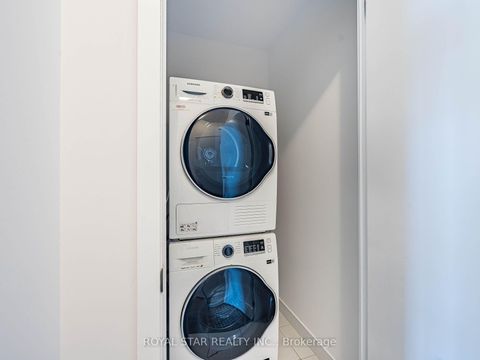 Photo 28 at 1120 - 38 Honeycrisp Crescent, Concord, Vaughan