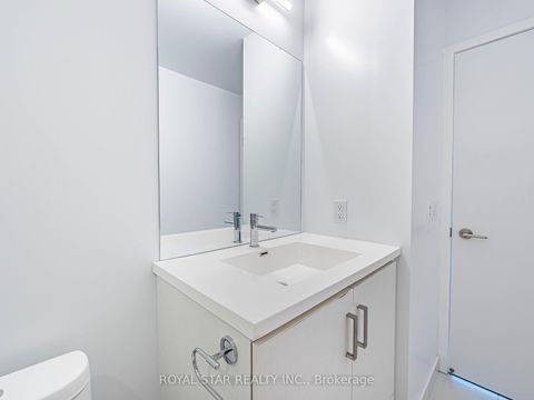 Photo 29 at 1120 - 38 Honeycrisp Crescent, Concord, Vaughan