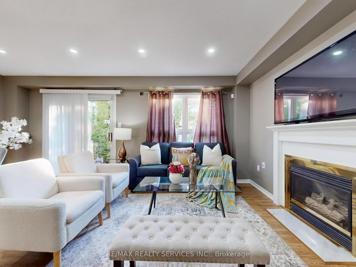 Photo 3 at 96 - 5230 Glen Erin Drive, Central Erin Mills, Mississauga