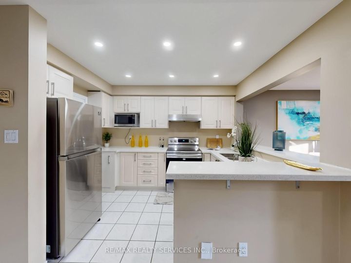 Photo 12 at 96 - 5230 Glen Erin Drive, Central Erin Mills, Mississauga