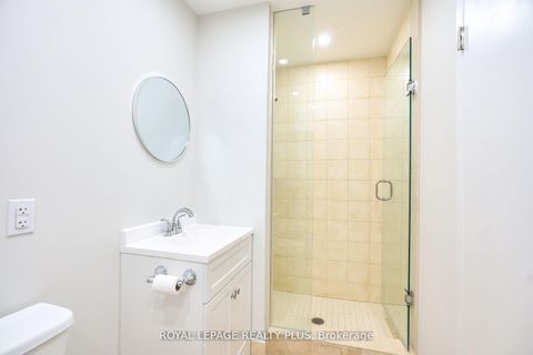 Photo 14 at 1706 - 1 King Street W, Bay Street Corridor, Toronto