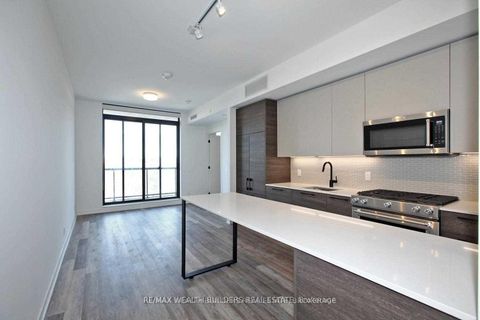 Photo 1 at 511 - 2118 Bloor Street W, Bloor West Village, Toronto