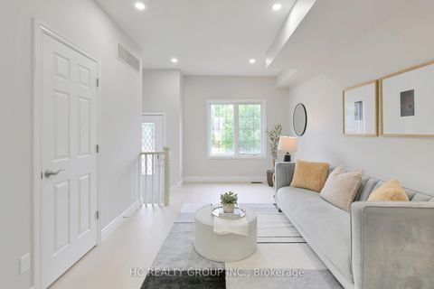 Photo 5 at 206B Finch Avenue W, Newtonbrook West, Toronto