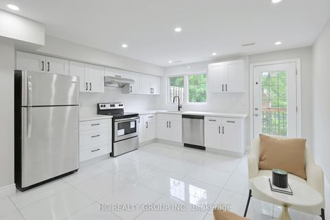 Photo 15 at 206B Finch Avenue W, Newtonbrook West, Toronto Photo 15 at 206B Finch Avenue W, Newtonbrook West, Toronto