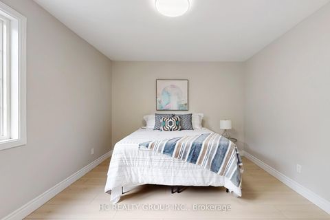 Photo 26 at 206B Finch Avenue W, Newtonbrook West, Toronto