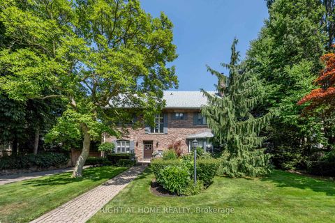 Photo 2 at 287 RUSSELL HILL Road, Casa Loma, Toronto