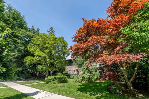 Photo 8 at 287 RUSSELL HILL Road, Casa Loma, Toronto