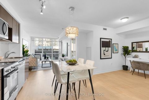 Photo 4 at 1008 - 15 Fort York Boulevard, Waterfront Communities C1, Toronto