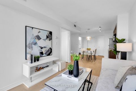 Photo 5 at 1008 - 15 Fort York Boulevard, Waterfront Communities C1, Toronto