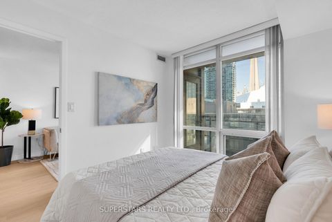 Photo 10 at 1008 - 15 Fort York Boulevard, Waterfront Communities C1, Toronto